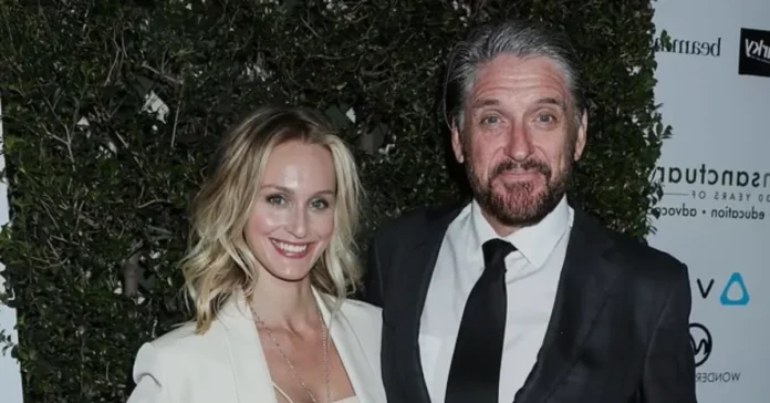 Megan Wallace Cunningham, successful art dealer and wife of comedian Craig Ferguson, smiling in professional photo.